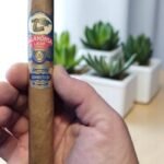 Alec Bradley White Gold Toro 6 1/4 x 52 imported cigarette 159xblix product photo