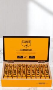Camacho Connecticut Robusto Tubo 5x50 imported cigarette 159xblix product photo