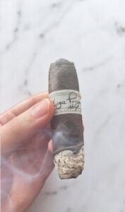 Liga Privada No. 9 Flying Pig 4 imported cigarette 159xblix product photo