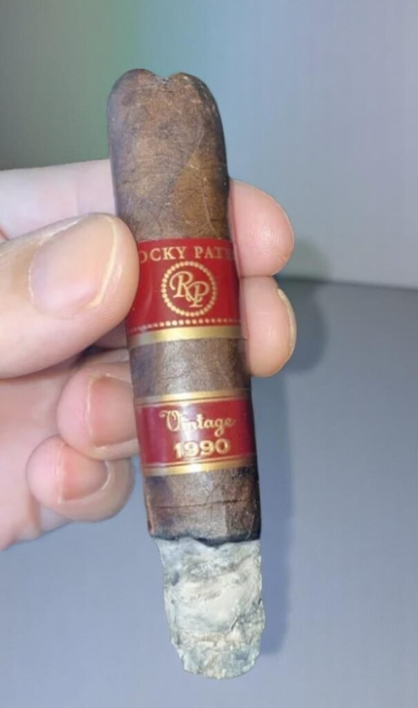 Rocky Patel Vintage 1990 5 imported cigarette 159xblix product photo