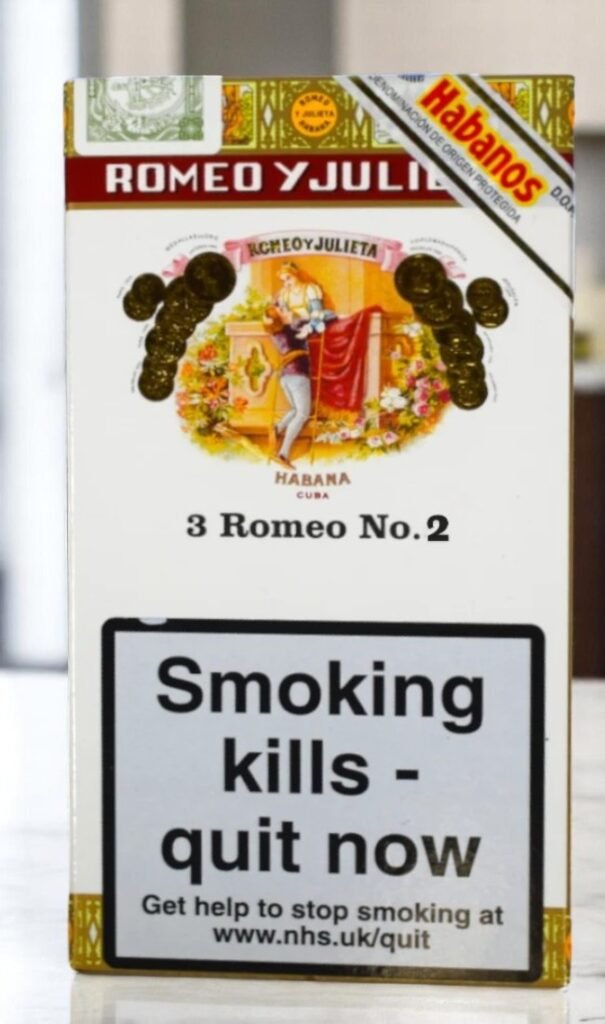 Romeo & Juliet 3 Romeo No.2 Habanos imported cigarette 159xblix product photo