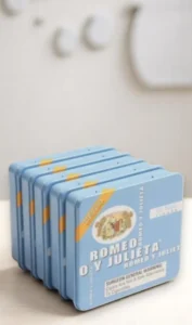 Romeo Y Julieta 1875 Minis Aroma Blue 2 7/8 imported cigarette 159xblix product photo