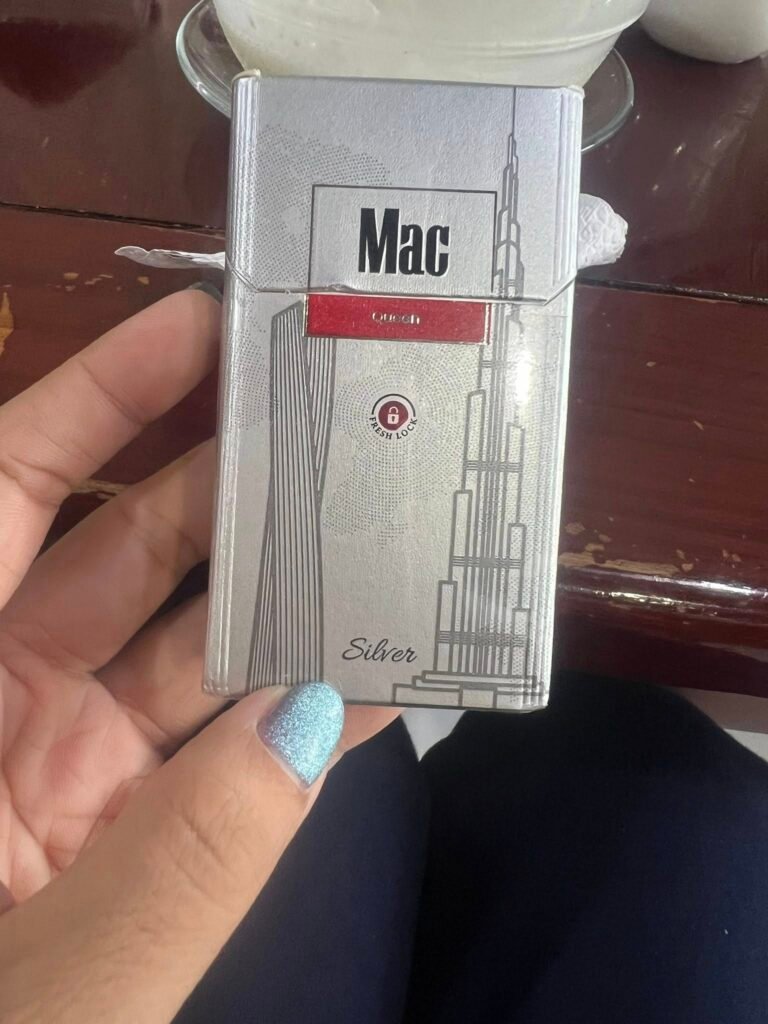 Mac Silver Queen imported cigarette 159xblix product photo