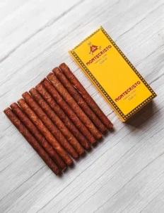 Montecristo Club 10 Habana Cuba imported cigarette 159xblix product photo