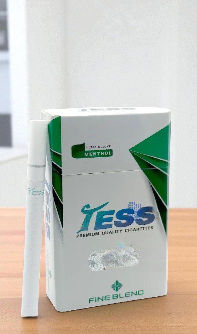 Tess Green - เธฃเธนเธเนเธเธฅเน€เธฅเธญเธฃเธต